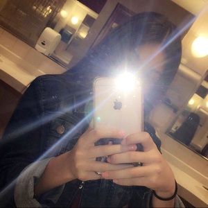 Meet your Posher, Priscilla